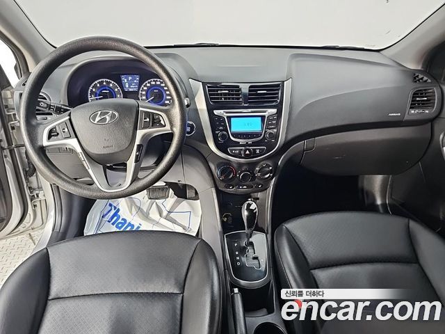 Hyundai Accent 1.4 VVT Premier — пробег 35 418 км — фото 5 из 5