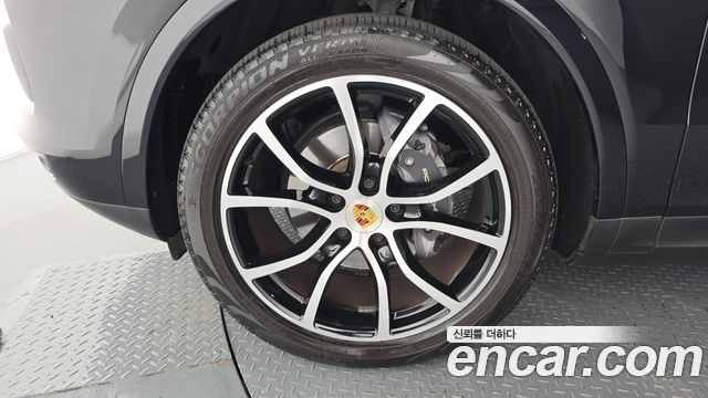 Porsche Cayenne 3.0 — пробег 21 103 км — фото 5 из 5