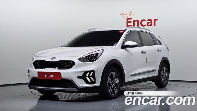 Kia Niro 1.6 HEV Prestige — пробег 62 004 км — фото 1 из 5