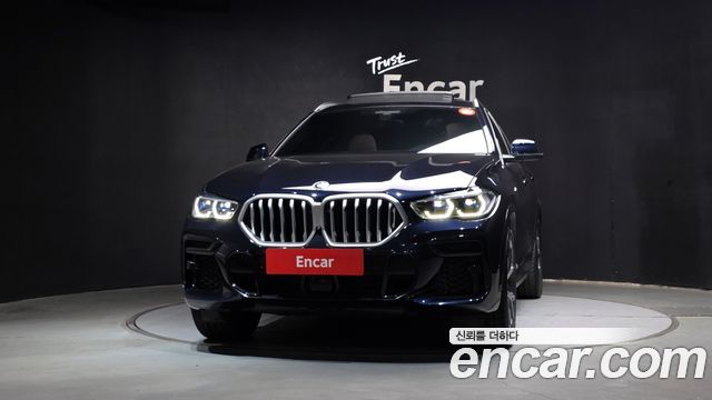 BMW X6 xDrive40i M Sport — пробег 12 518 км — фото 3 из 5