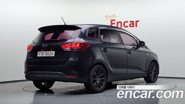 Kia Carens из Кореи Encar