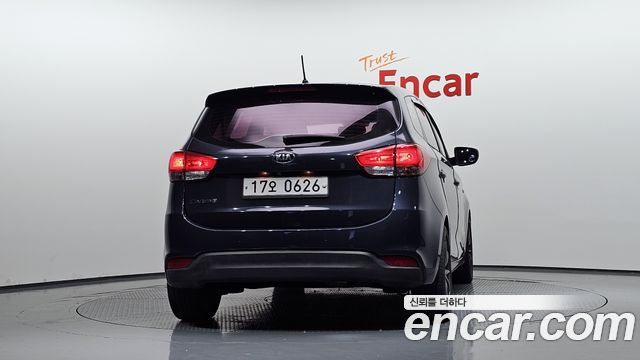 Kia Carens из Кореи Encar