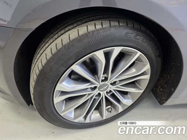 Hyundai Genesis из Кореи Encar