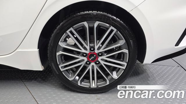 Kia K3 1.6 Turbo GT 5Door Signature — пробег 62 016 км — фото 5 из 5