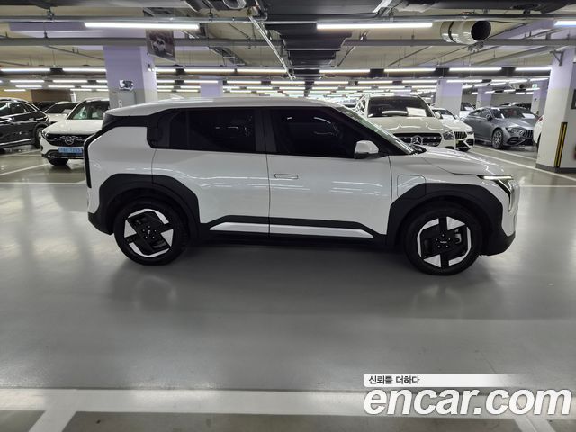 Kia EV3 из Кореи Encar