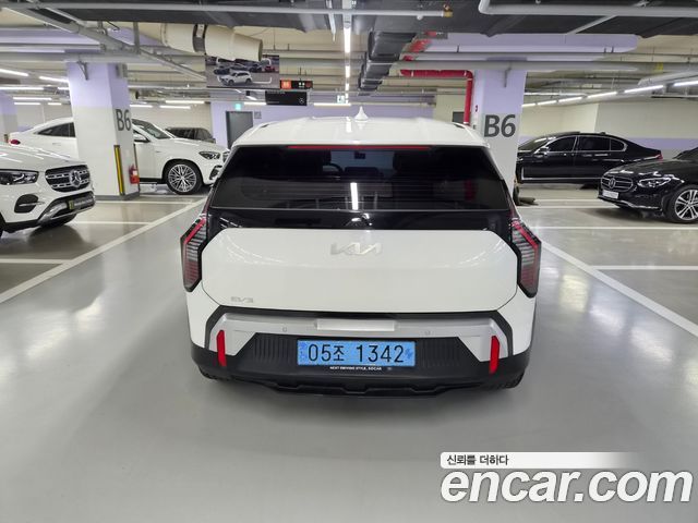 Kia EV3 из Кореи Encar