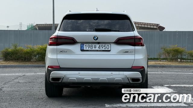 BMW X5 xDrive 40i xLine — пробег 44 825 км — фото 4 из 5