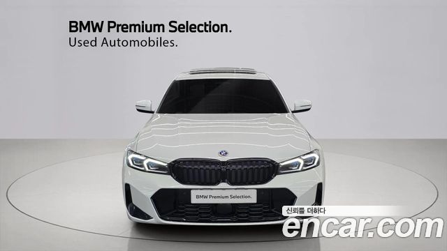 BMW 3-Series 320i M Sport — пробег 31 289 км — фото 3 из 5