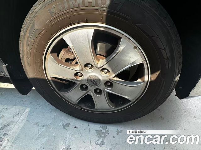 Hyundai Starex Wagon 11-Seater Smart — пробег 98 620 км — фото 5 из 5