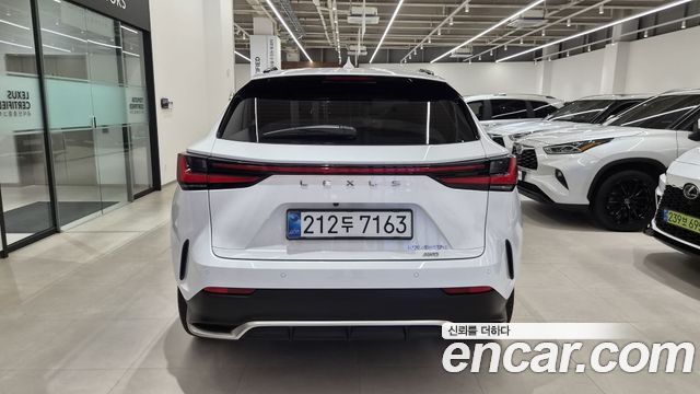 Lexus NX F-Sport — пробег 16 626 км — фото 4 из 5