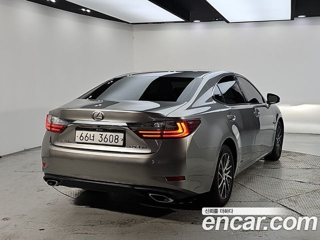 Lexus ES Supreme XV60 — пробег 90 891 км — фото 4 из 5
