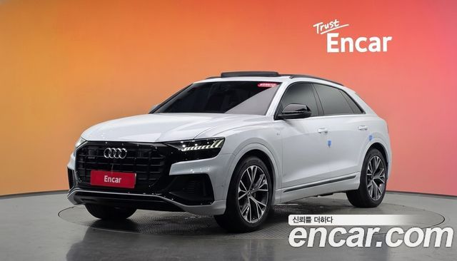 Audi Q8 55 TFSI Quattro Premium — пробег 67 080 км — фото 1 из 5
