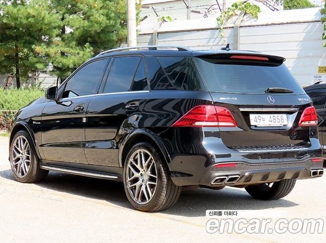 Mercedes-Benz GLE-Class AMG GLE63 4MATIC — пробег 186 077 км — фото 3 из 5