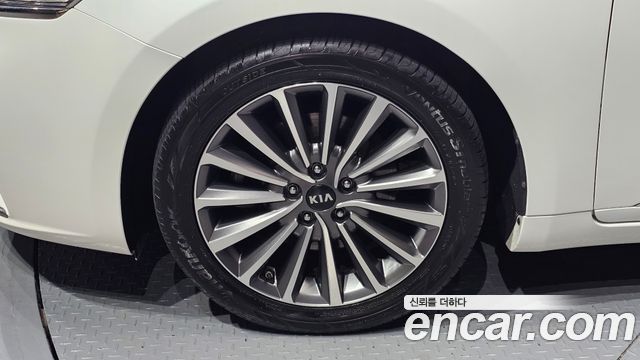 Kia K7 из Кореи Encar