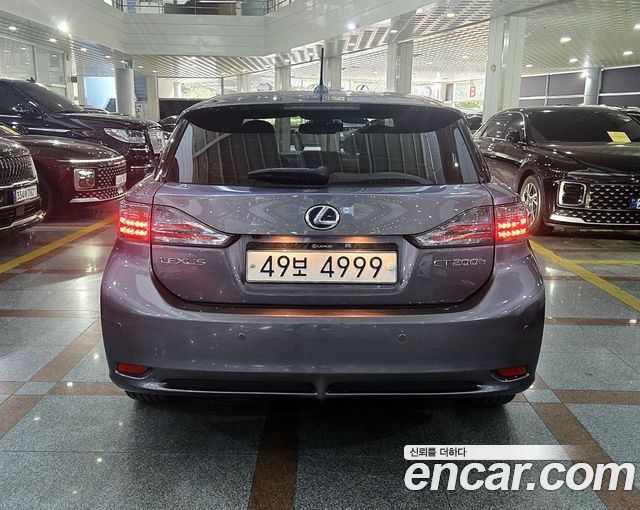 Lexus CT200h из Кореи Encar