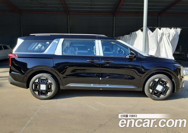 Kia Carnival HEV 9seater Nobless — пробег 1 км — фото 2 из 5