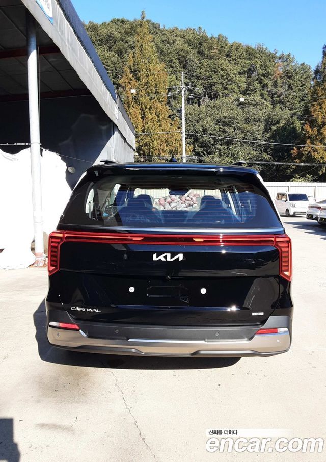 Kia Carnival HEV 9seater Nobless — пробег 1 км — фото 3 из 5