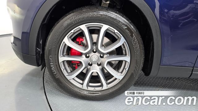 Maserati Levante из Кореи Encar