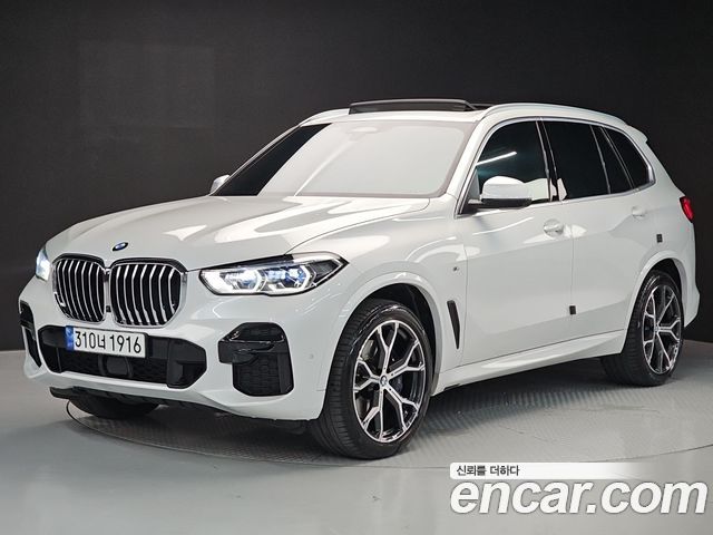 BMW X5 xDrive 40i M Sport — пробег 67 907 км — фото 2 из 5