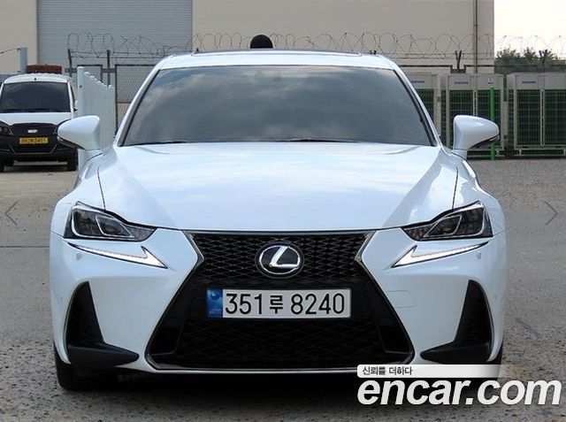 Lexus IS F-Sport — пробег 189 111 км — фото 2 из 2