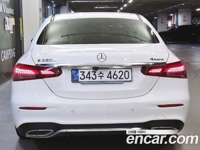 Mercedes-Benz E-Class E220d 4MATIC AMG Line — пробег 45 271 км — фото 5 из 5