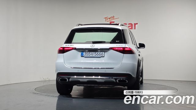 Mercedes-Benz GLE-Class GLE450 4MATIC — пробег 6 988 км — фото 4 из 5