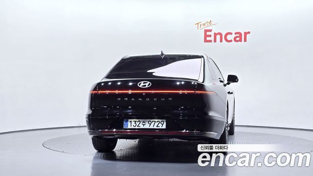 Hyundai Grandeur 2,5 Gasoline 2WD Calligraphy — пробег 20 489 км — фото 4 из 5