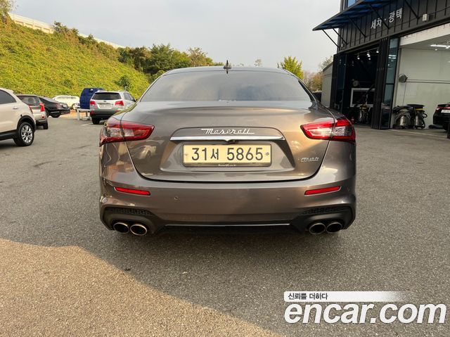 Maserati Ghibli из Кореи Encar