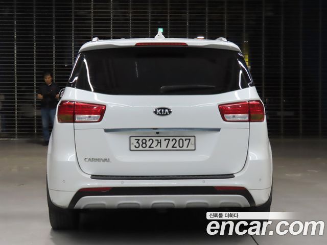 Kia Carnival из Кореи Encar