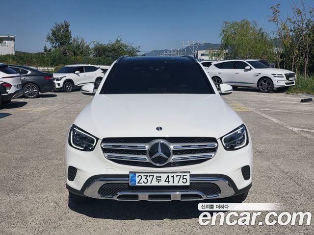 Mercedes-Benz GLC-Class GLC300e 4MATIC — пробег 29 568 км — фото 2 из 5