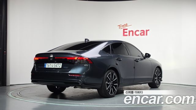 Honda Accord 2.0 Hybrid Touring — пробег 59 855 км — фото 2 из 5