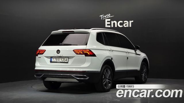 Volkswagen Tiguan 2.0 TSI Prestige — пробег 33 943 км — фото 2 из 5