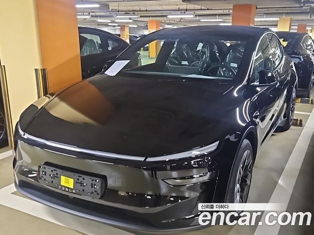 Tesla Model Y L Long Range AWD — пробег 1 км — фото 1 из 5