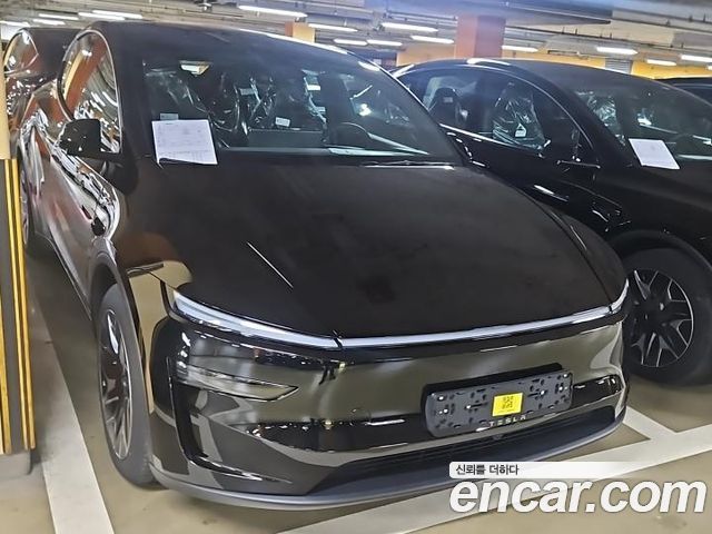 Tesla Model Y L Long Range AWD — пробег 1 км — фото 2 из 5