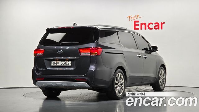 Kia Carnival из Кореи Encar