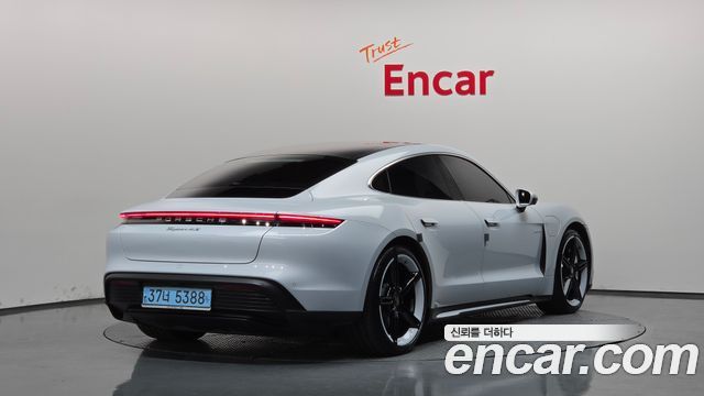 Porsche Taycan из Кореи Encar