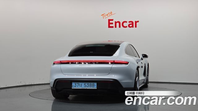 Porsche Taycan из Кореи Encar