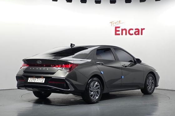 Hyundai AVANTE Modern — пробег 23 710 км — фото 2 из 5