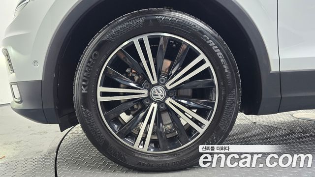 Volkswagen Tiguan 2.0 TDI Prestige — пробег 86 255 км — фото 5 из 5