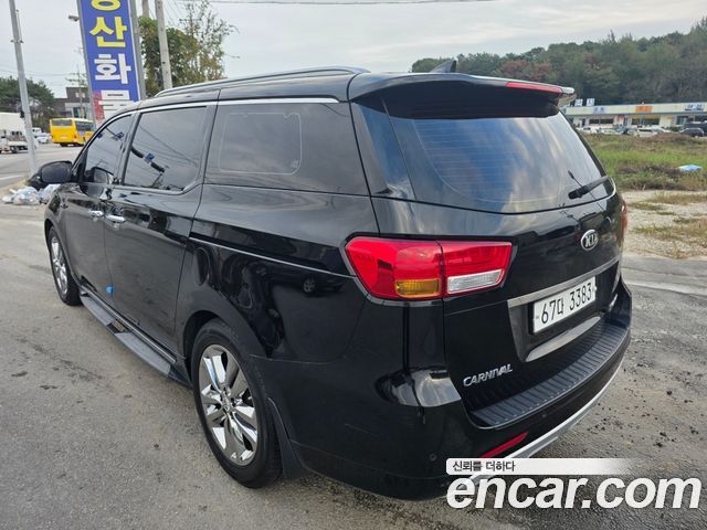 Kia Carnival из Кореи Encar