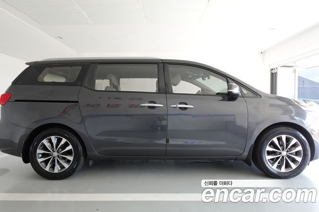 Kia Carnival из Кореи Encar
