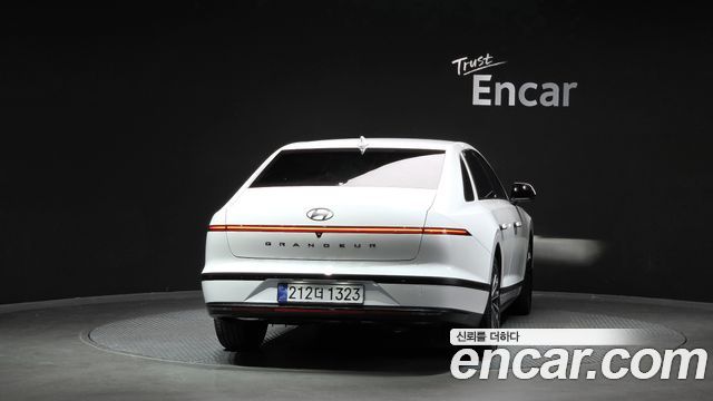Hyundai Grandeur Honors — пробег 2 553 км — фото 4 из 5