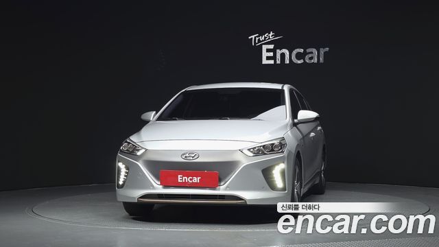 Hyundai Ioniq Q — пробег 123 485 км — фото 3 из 5