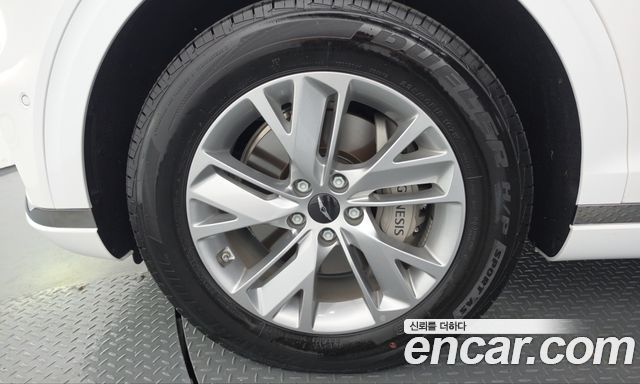 Genesis GV70 2.5T Gasoline AWD — пробег 10 078 км — фото 5 из 5