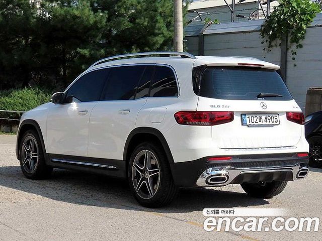 Mercedes-Benz GLB-Class GLB250 4MATIC — пробег 100 464 км — фото 3 из 5