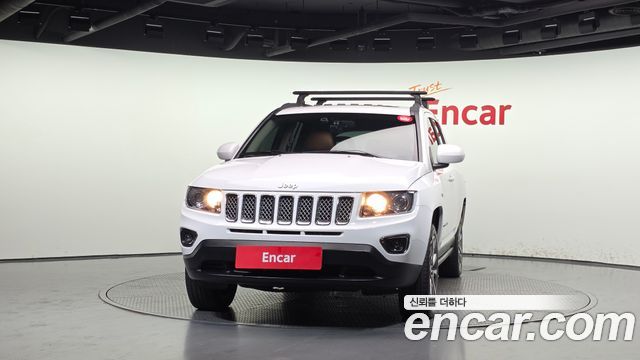 Jeep Compass 2.4 Limited 1st — пробег 101 936 км — фото 3 из 5