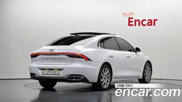 Hyundai Grandeur Calligraphy — пробег 143 712 км — фото 2 из 5