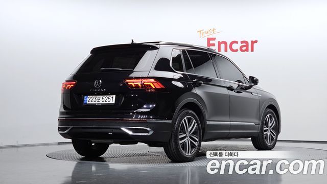 Volkswagen Tiguan 2.0 TDI Prestige — пробег 35 537 км — фото 2 из 5