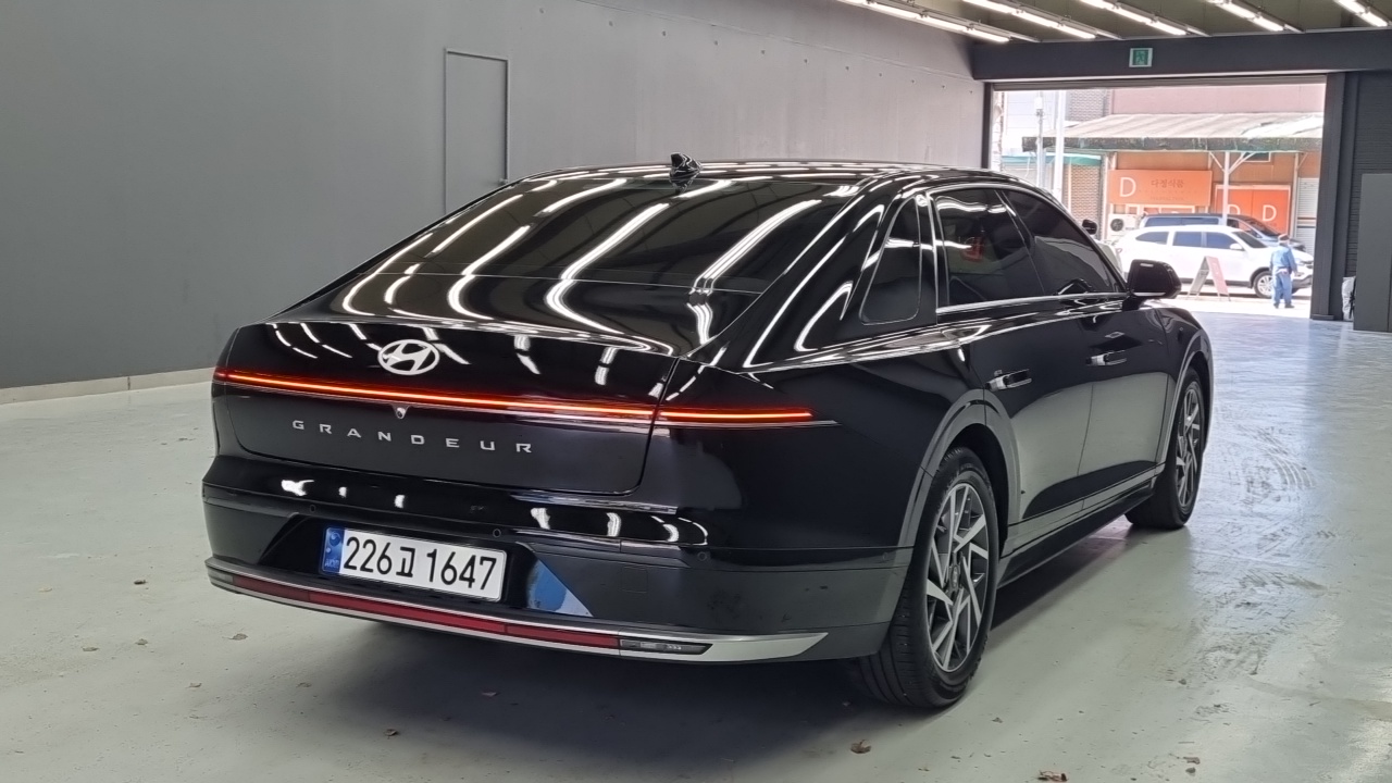 Hyundai Grandeur из Кореи Encar