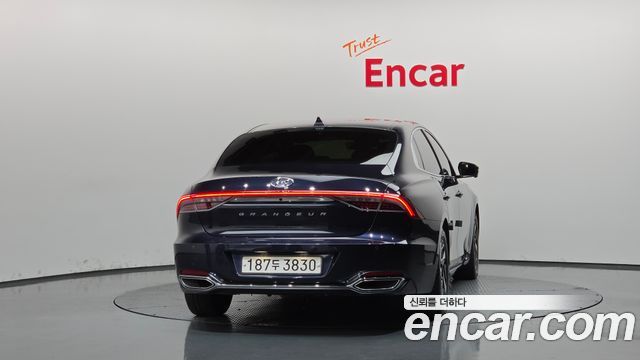 Hyundai Grandeur из Кореи Encar